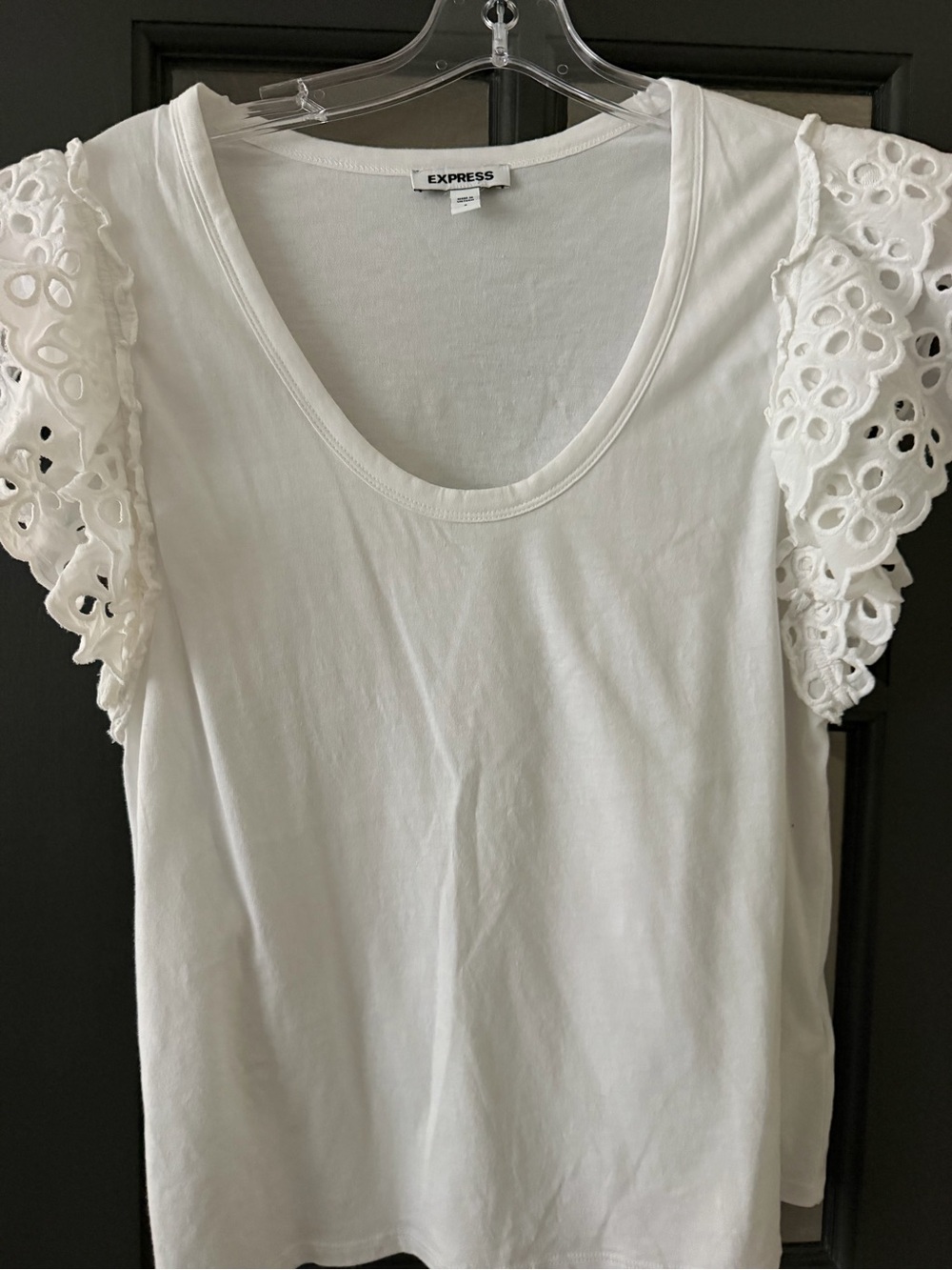 Express Women’s White Eyelet Flutter Sleeve Tee size small
